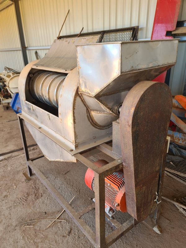 Pulping machine