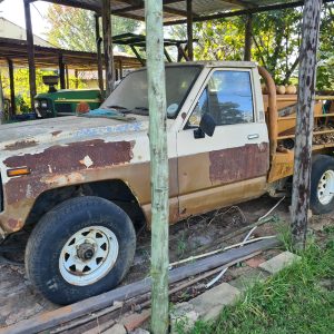 Nissan patrol 4x4 petrol fire fighter
