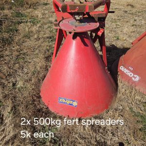 2x 500kg Fertilizer Spreaders