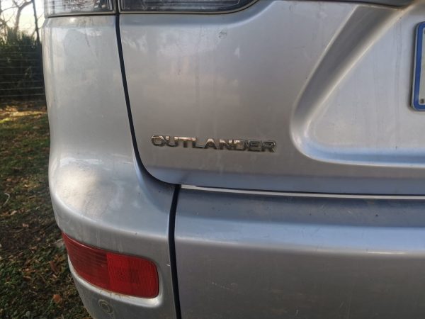 2007 Mitsubishi outlander 2.4 petrol all wheel drive - Image 2