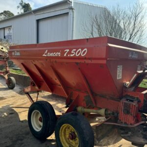 Jan 7.5 ton lime spreader