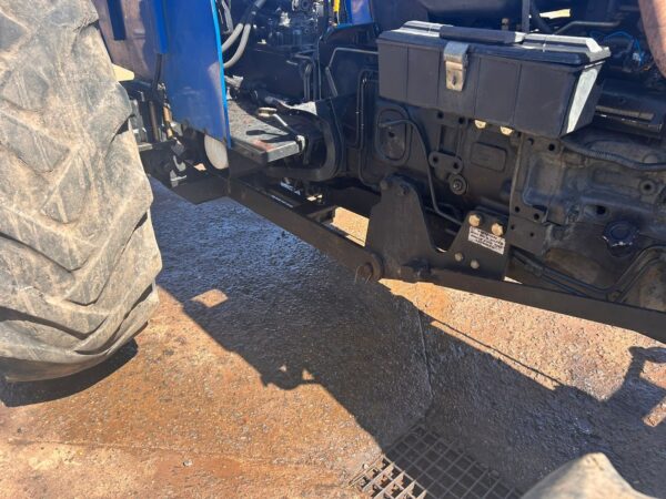 2020 New holland 6610s 4x4 tractor - Image 4