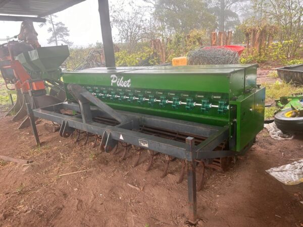 Piket  2.8m fine seed planter