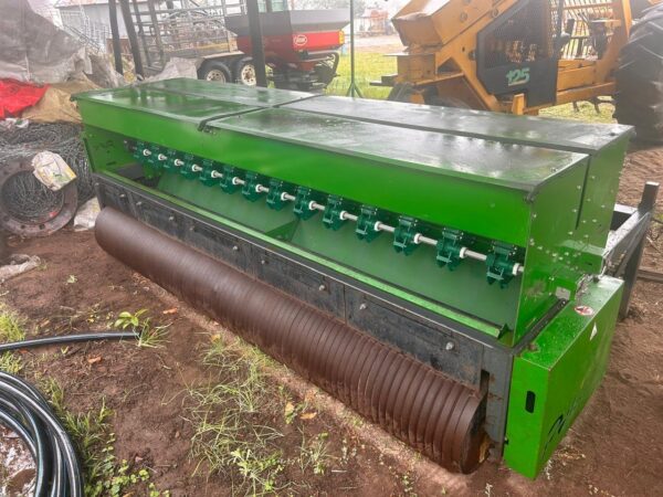 Piket  2.8m fine seed planter - Image 3