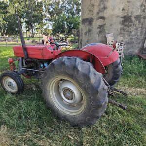 Massey ferguson 135 2x4 tractor