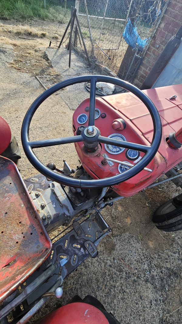 Massey ferguson 135 2x4 tractor - Image 3