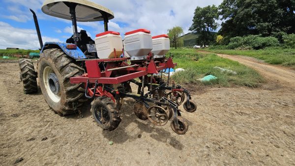 Vence tudo 2 row no till maize planter - Image 3