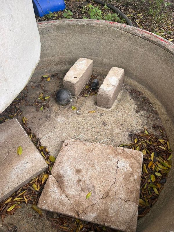 12x Kinaki 1200lt  concrete water troughs - Image 2