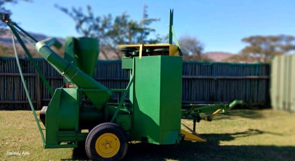 Drotsky single row Maize hammermill harvester - Image 2
