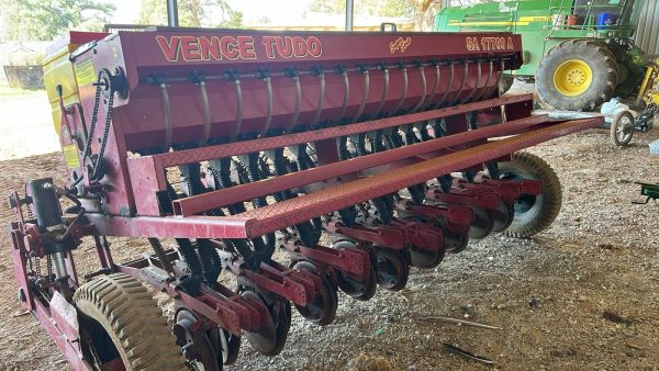 Vence tudo 17 row no till fine seed planter