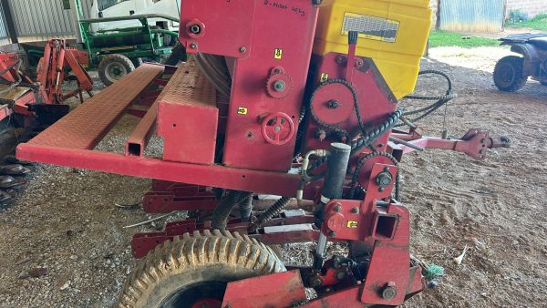 Vence tudo 17 row no till fine seed planter - Image 3
