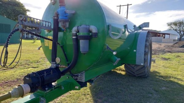 Chieftan 11000 lt slurry tanker with fittings - Image 6