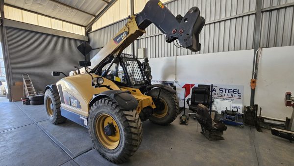 2015 Caterpillar  Th 407c 4x4 telehandlers