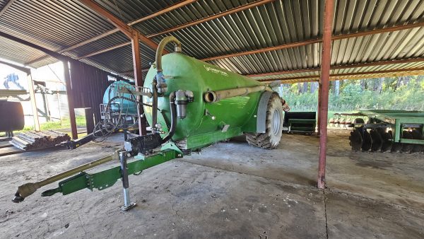 Chieftan 11000 lt slurry tanker with fittings - Image 4