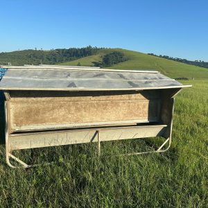6x Calf creep feeders with gates