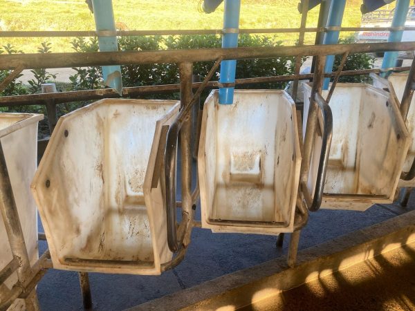 30x Plastic Waikato Dairy feed bins - Image 2