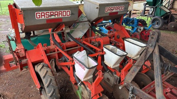 Gaspardo 3 row veggie planter