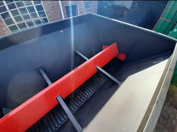 2022 Rovic rl 4500c lime and manure spreader - Image 4