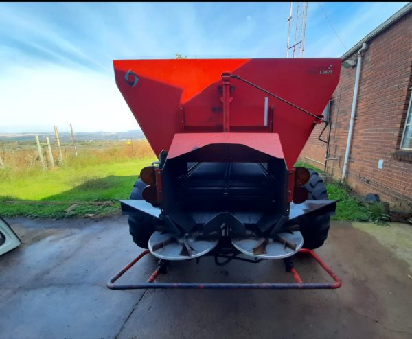 2022 Rovic rl 4500c lime and manure spreader - Image 3