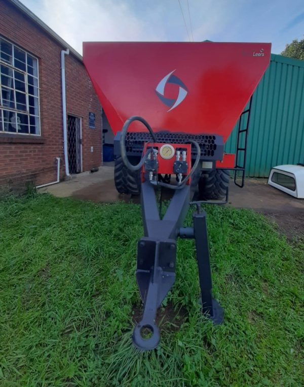 2022 Rovic rl 4500c lime and manure spreader - Image 2