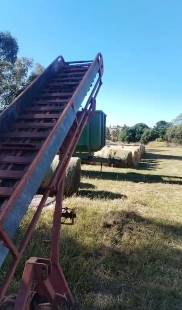 Square baler elevator - Image 2