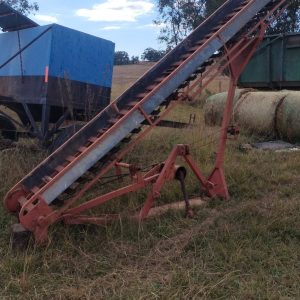 Square baler elevator