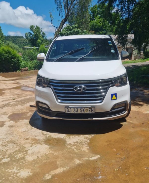 2021 Hyundai H1  crdi 2.2 elite bus - Image 2