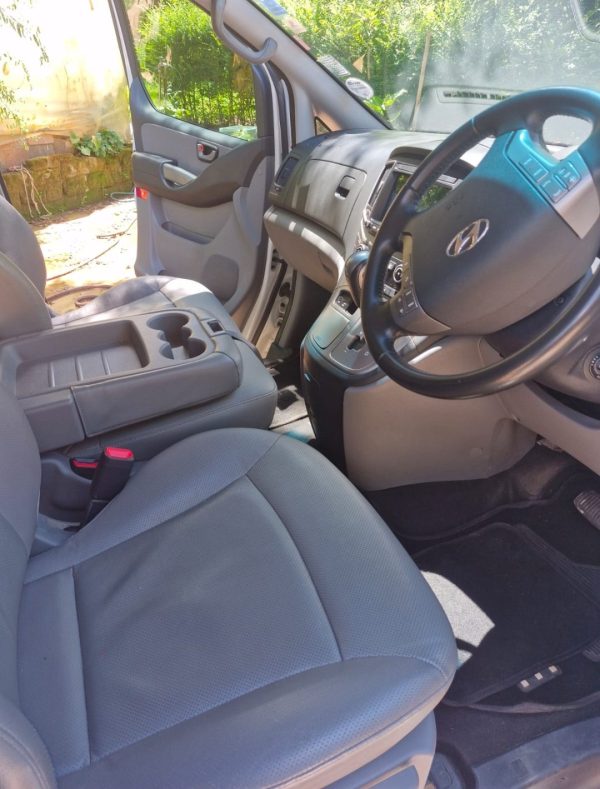 2021 Hyundai H1  crdi 2.2 elite bus - Image 3