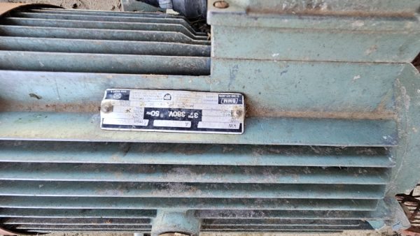 Hammermill with auger - Image 3