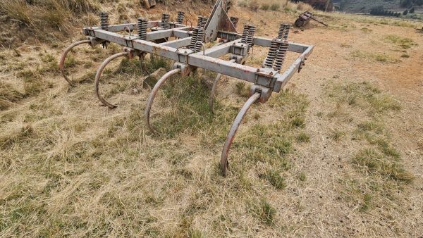 Vetsak spring loader ripper 10 tyne - Image 4