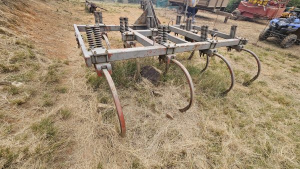 Vetsak spring loader ripper 10 tyne