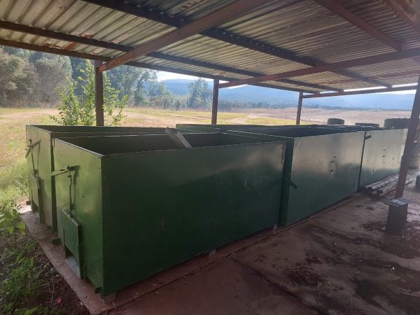 7x Grain bins