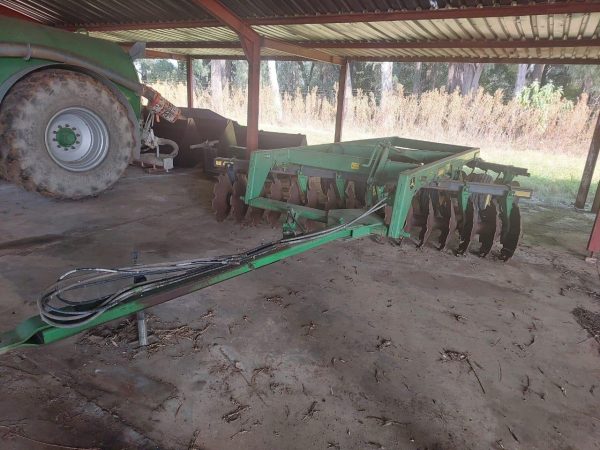 John deere model 670 16x16 heavy duty disc harrow - Image 4