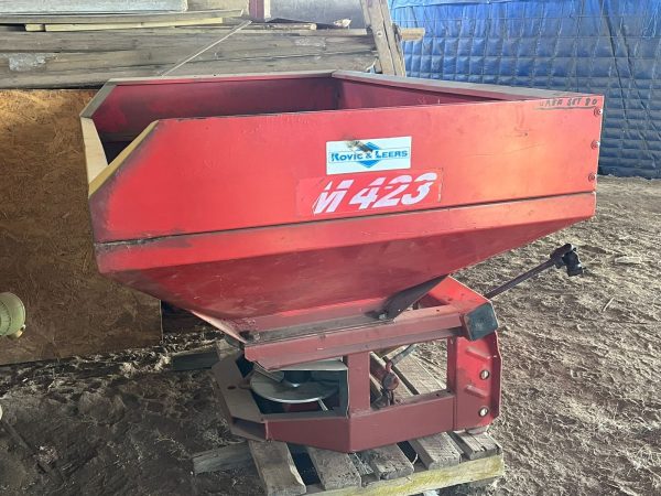Kuhn  double disc fertilizer spreader - Image 3