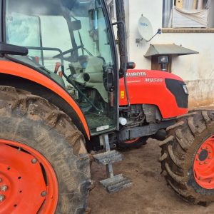 2013 Kubota m9540 4x4 cab tractor