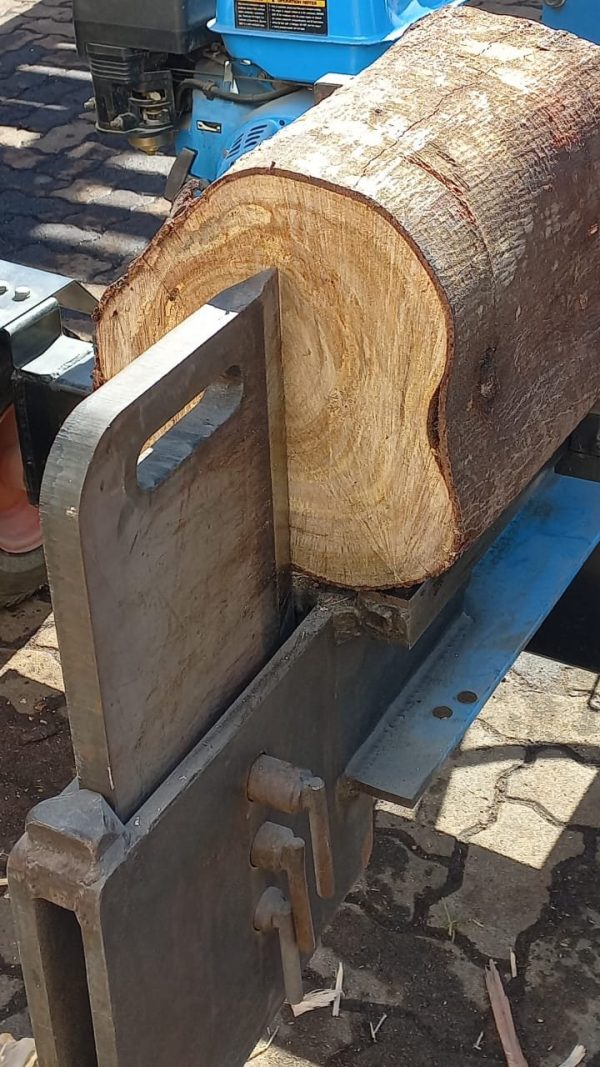 37 Ton Log splitter - Image 2