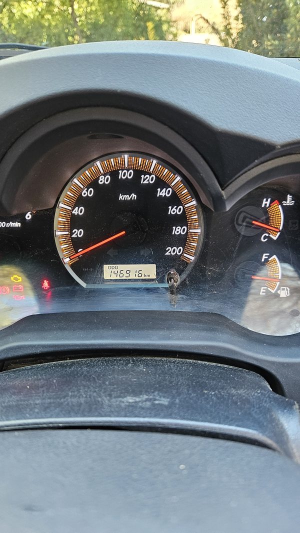 2015 Hilux 3.0 d4d d cab 2x4 - Image 6