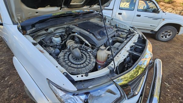 2015 Hilux 3.0 d4d d cab 2x4 - Image 5