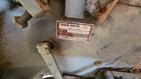 Kubota L 345 2x4 tractor - Image 3