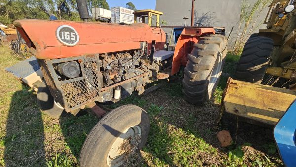 Massey ferguson 165