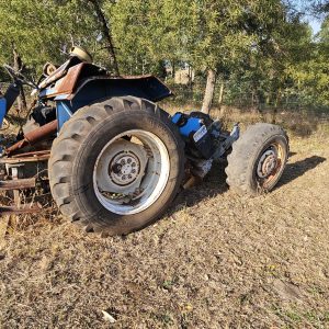 2x Ford 6640 4x4 tractors