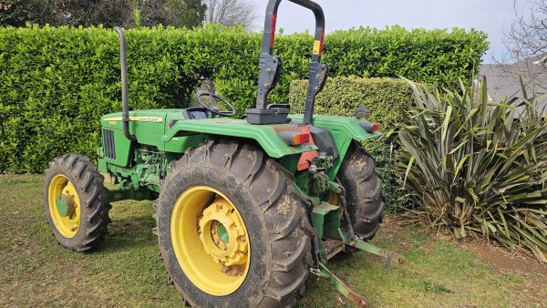 2015 John deere 5403 4x4 tractor - Image 2