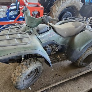 Kawasaki v 700 4x4 quad
