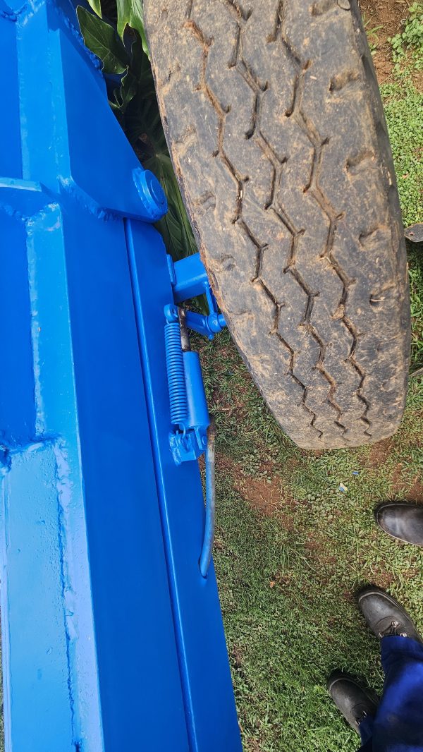 Timber tip trailer - Image 5