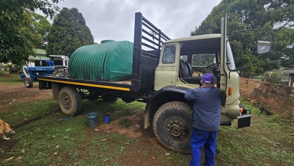 Bedford 4x4 6 ton truck