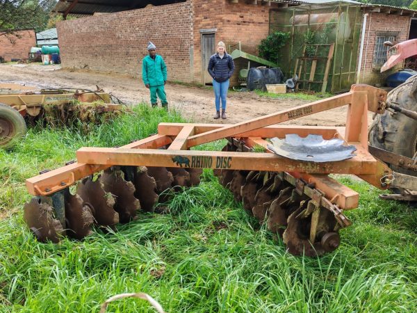 Rhino 8x8 off set disc harrow - Image 2