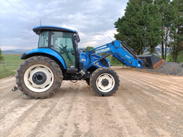 2021 New holland T5.110s 4x4 cab tractor loader - Image 5