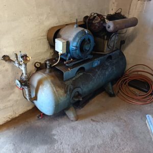 Atlas copco 100 lt 3 phase compressor