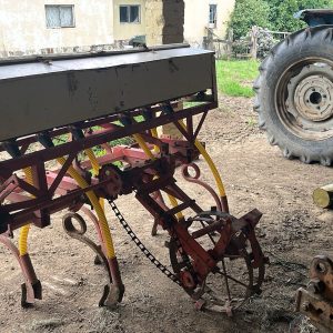Soilmaster 6 Row fine seed planter