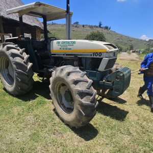 Case c 100 2x4 tractor